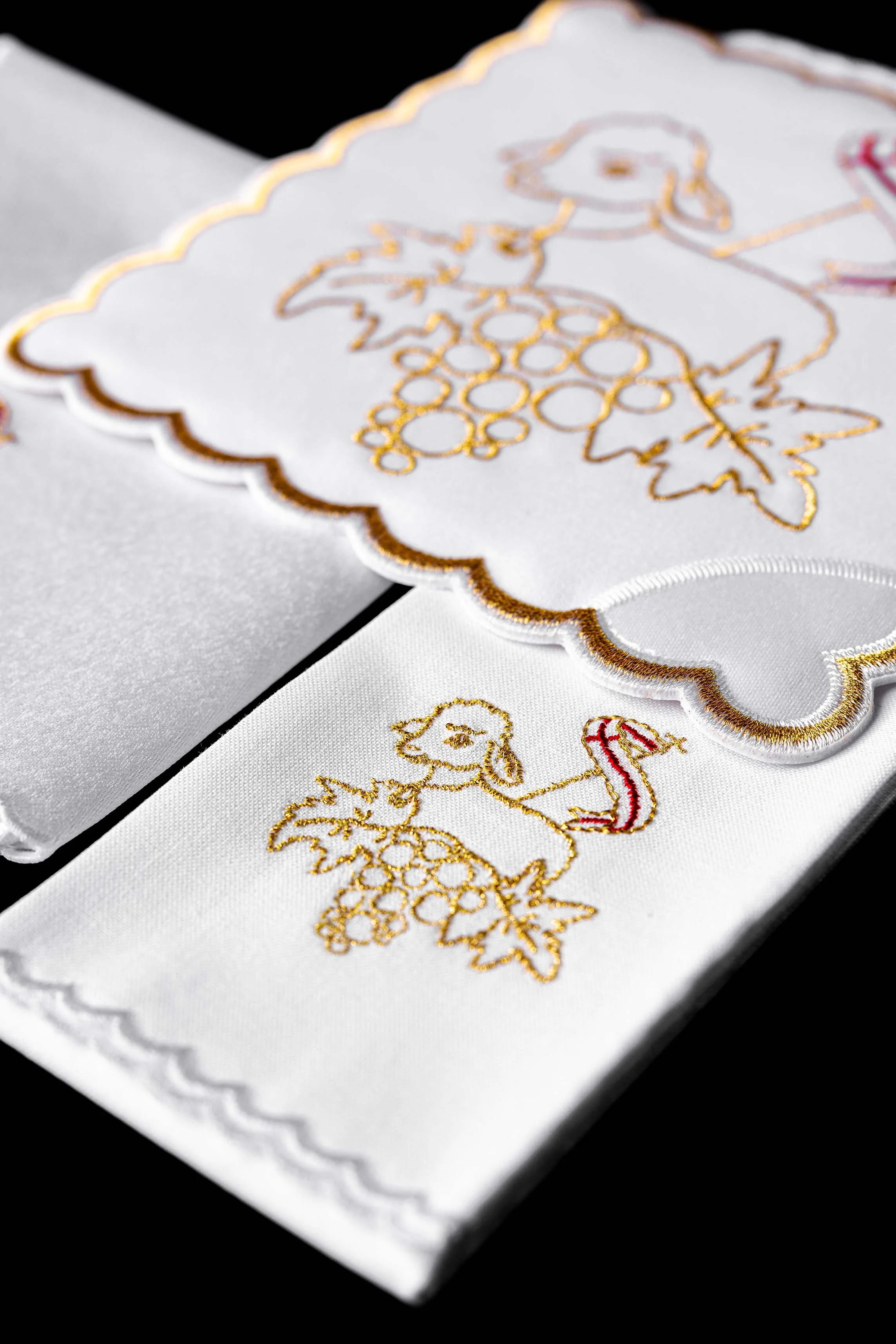 Chalice Linens embroidered with the Lamb of God symbol - Image 3