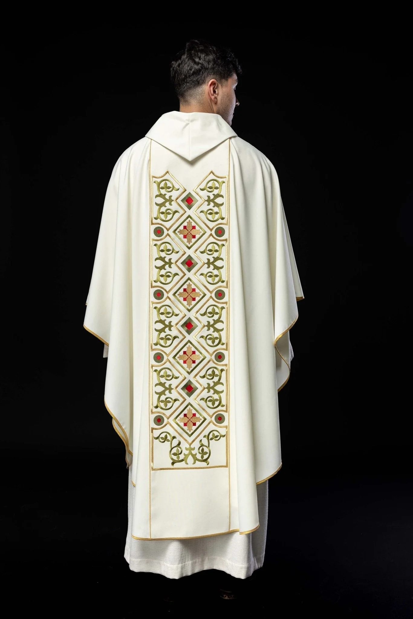 Chasuble embroidered with Lamb pattern in ecru - Image 6