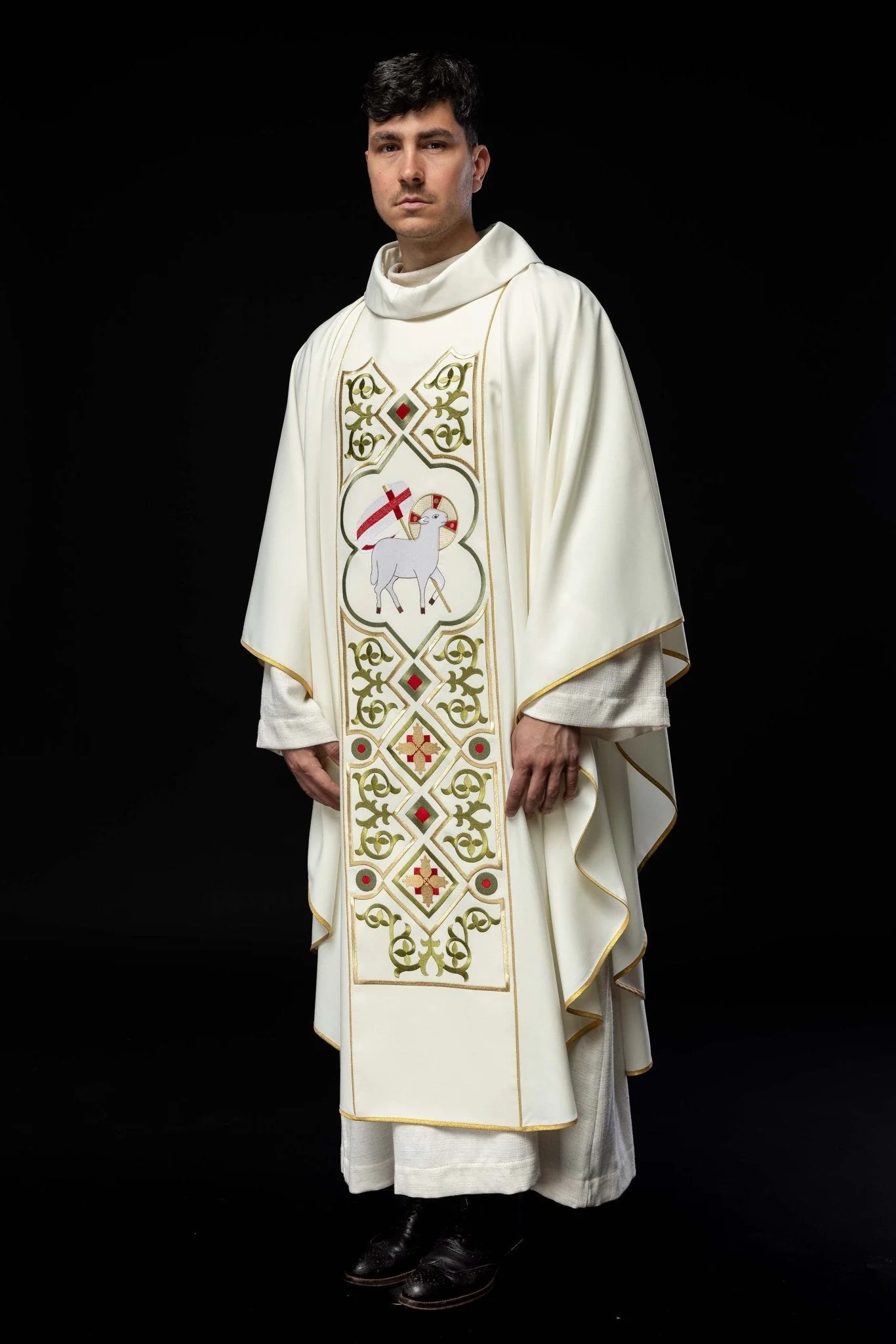 Chasuble embroidered with Lamb pattern in ecru - Image 8