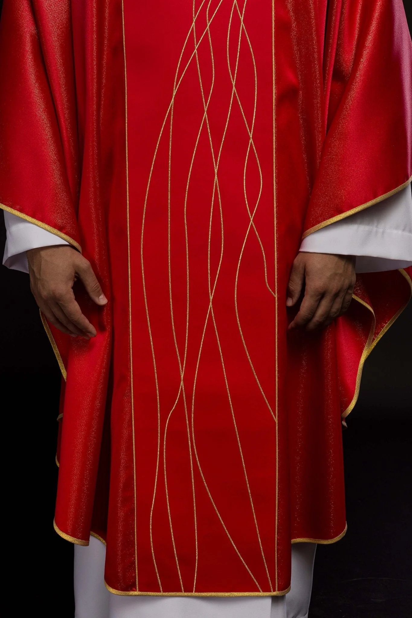 Chasuble made of shiny red fabric with a Holy Spirit Dove - Image 4