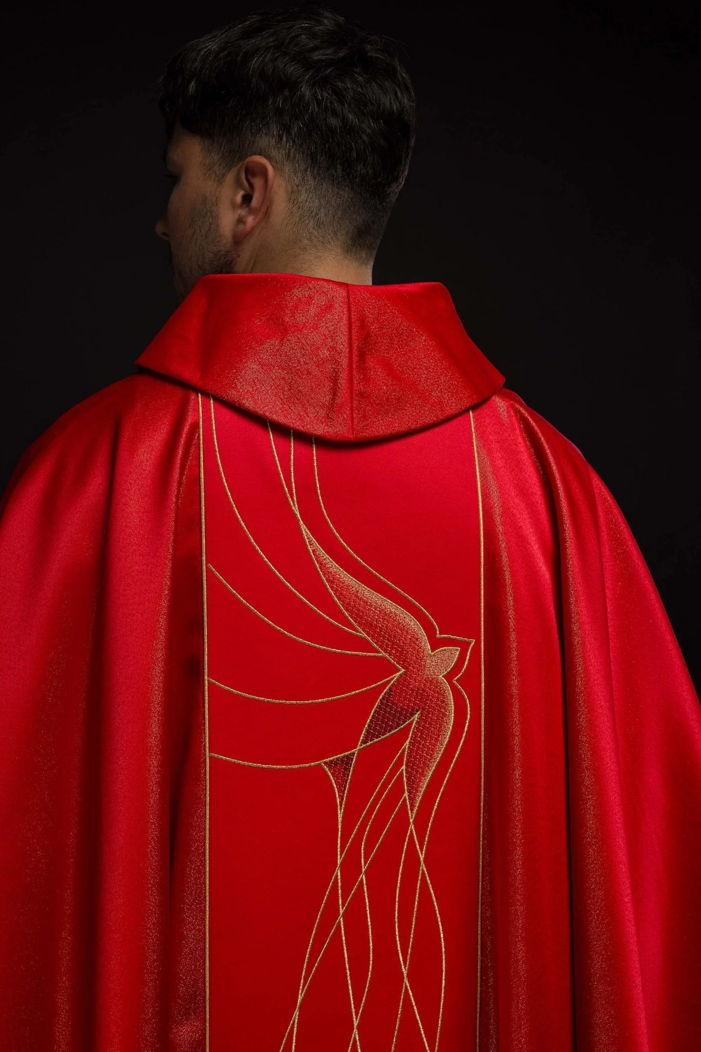 Chasuble made of shiny red fabric with a Holy Spirit Dove - Image 7