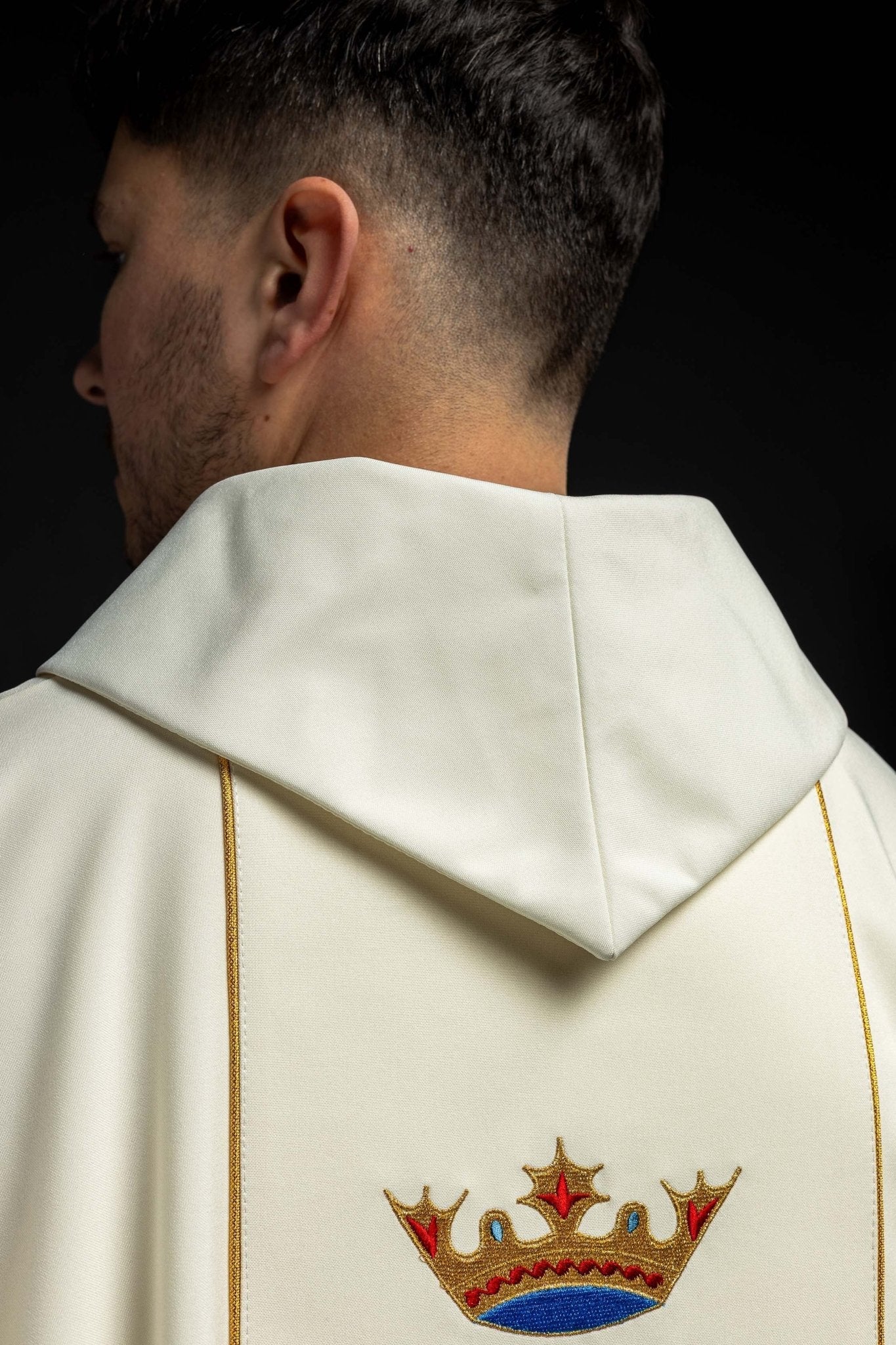 Chasuble with the image of Our Lady of Częstochowa in ecru - Image 6