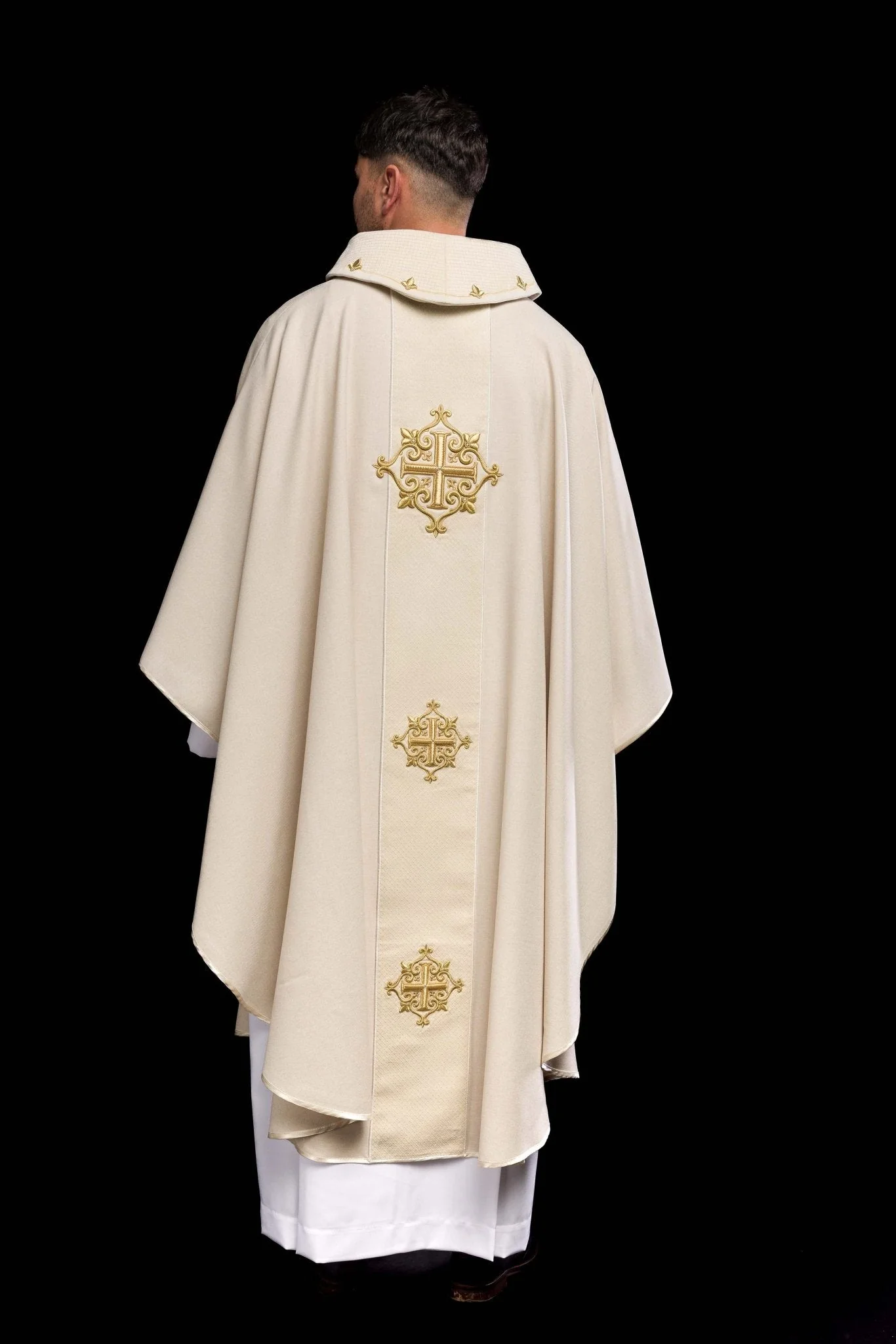 Chasuble with Velvet Ecru Band and Cross Embroidery - Image 6