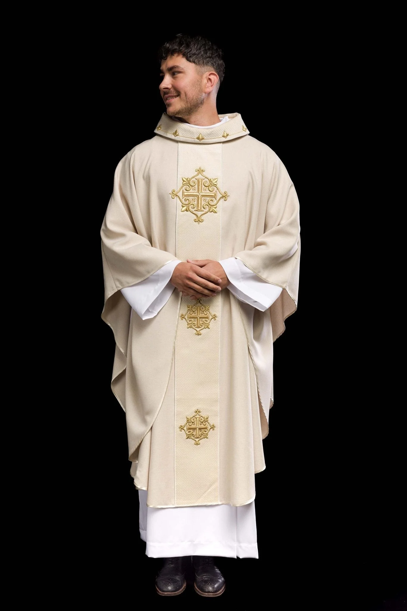Chasuble with Velvet Ecru Band and Cross Embroidery - Image 7
