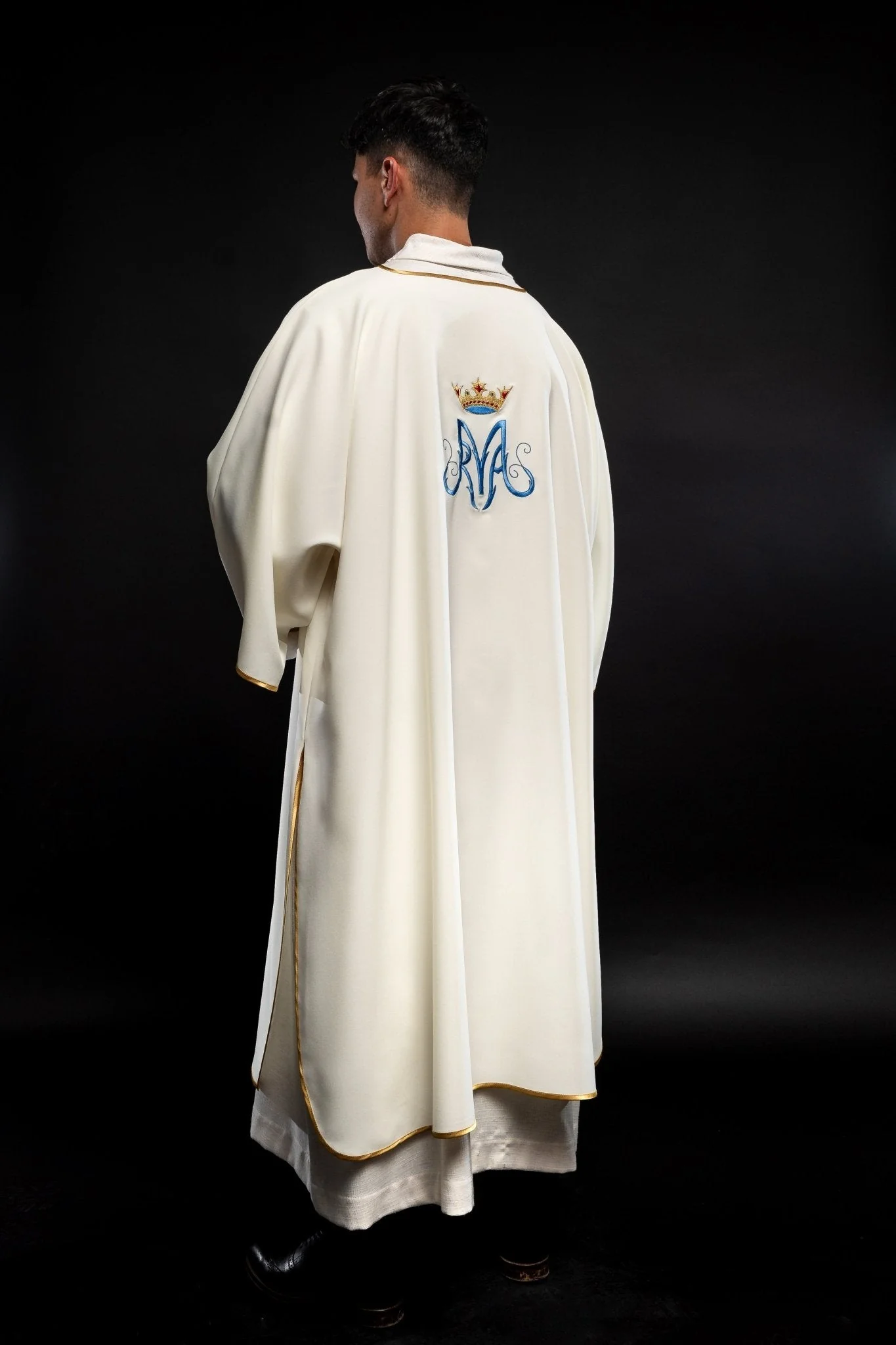 Dalmatic with Mary Motif Embroidery - Image 4