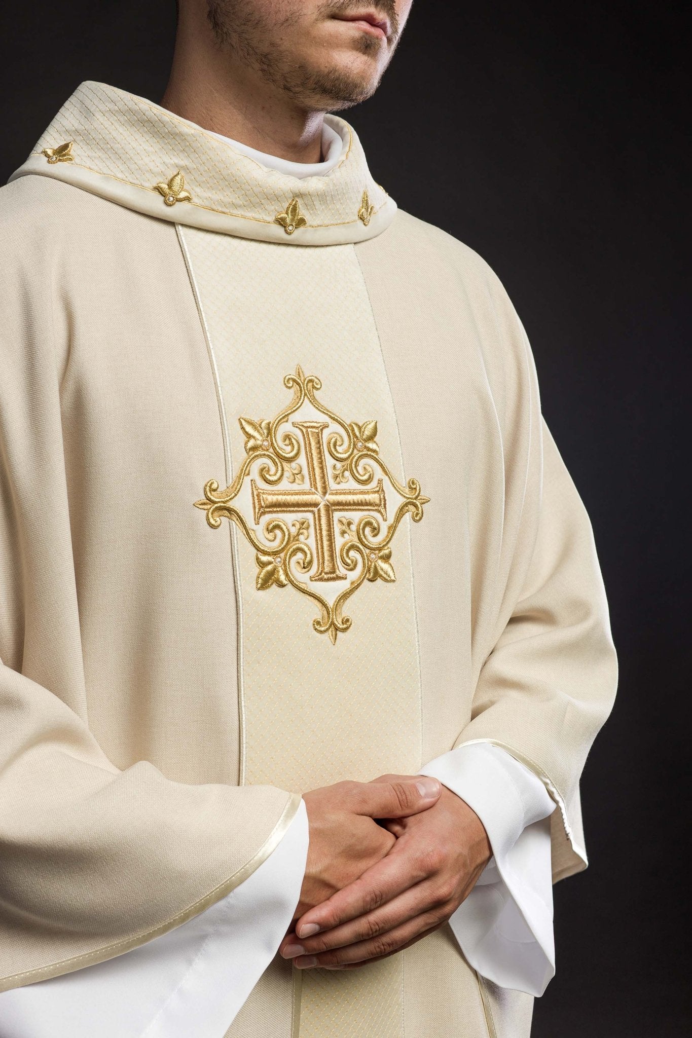 Ecru Chasuble with Embroidered Cross Symbol - Image 3