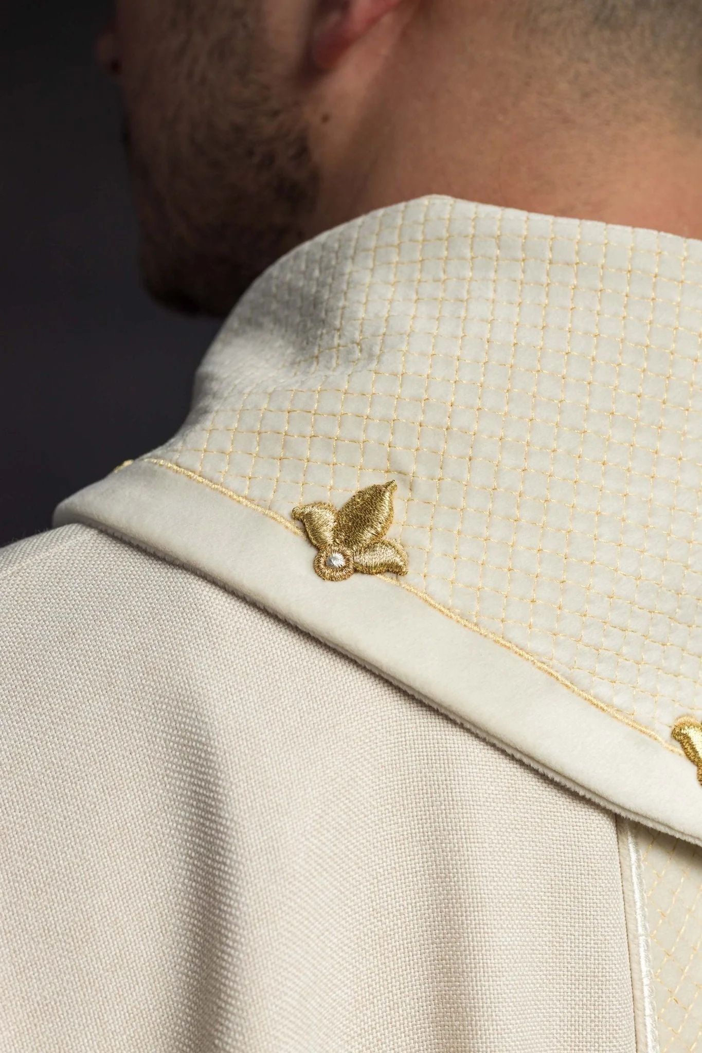 Ecru Chasuble with Embroidered Cross Symbol - Image 6