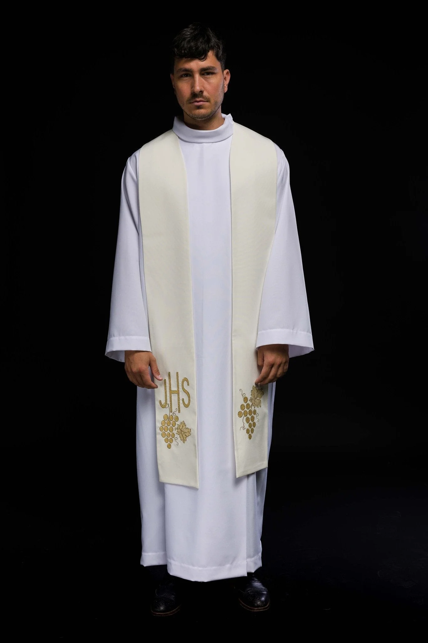 Ecru priestly stole embroidered with IHS and grapes - Image 5