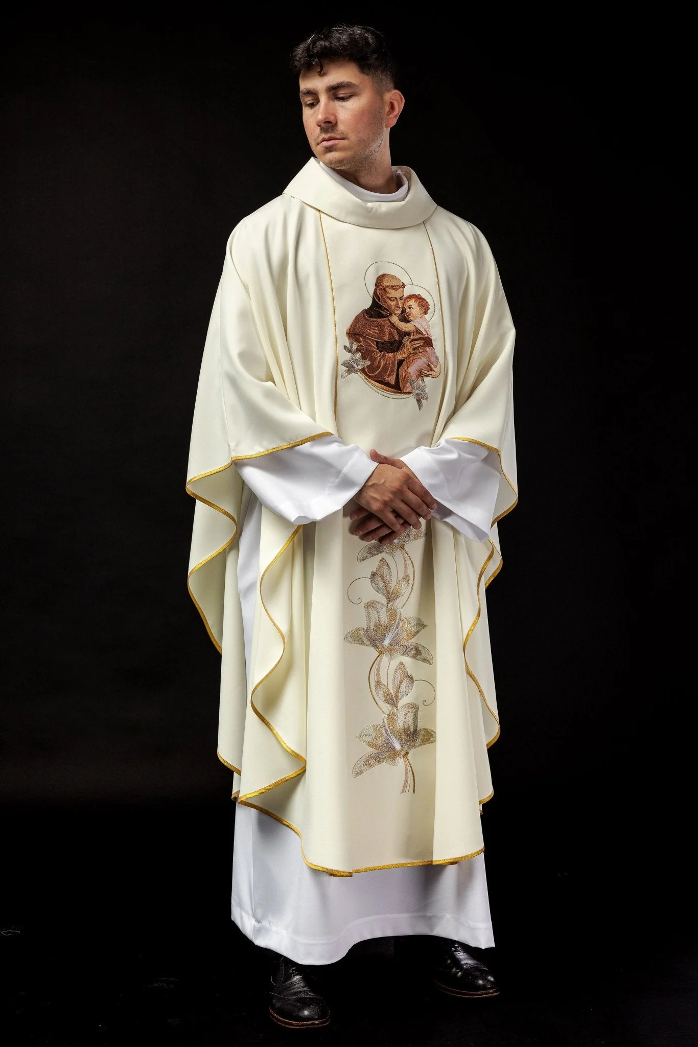 Embroidered chasuble with the image of Saint Anthony - Image 6