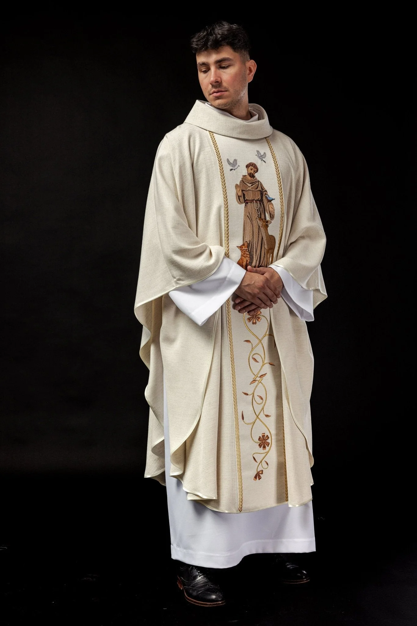 Embroidered chasuble with the image of St. Francis - Image 7
