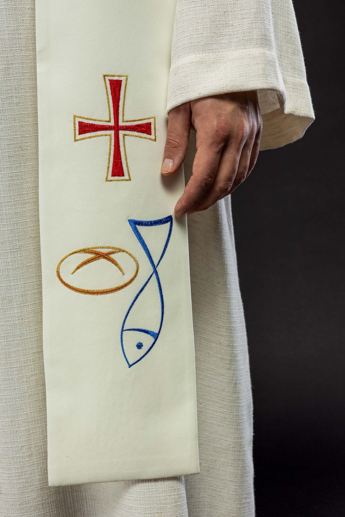 Embroidered priestly stole with Bread Cross Fish motif in ecru - Image 4