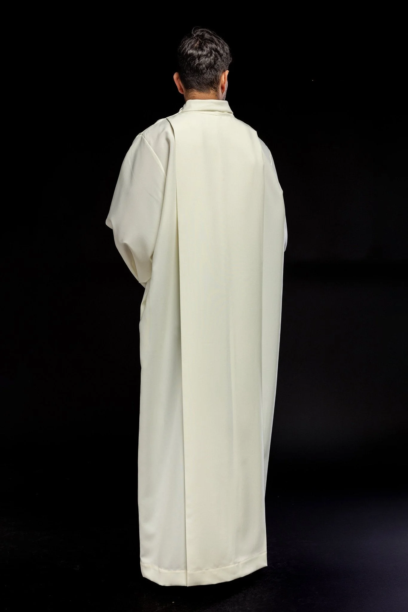 Priest's alb with neck collar in ivory - Image 7