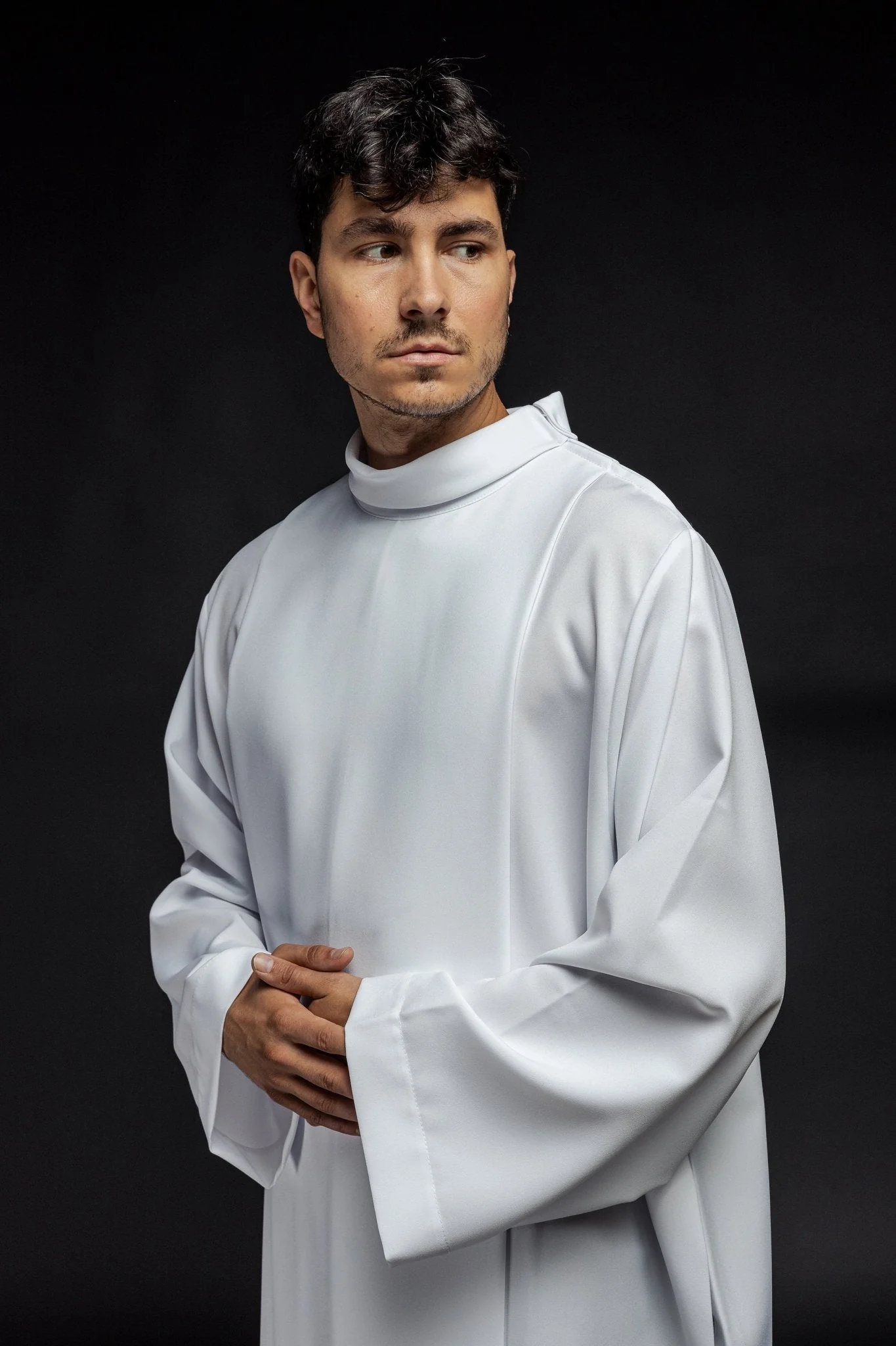 Priest's alb with neck collar in white - Image 3