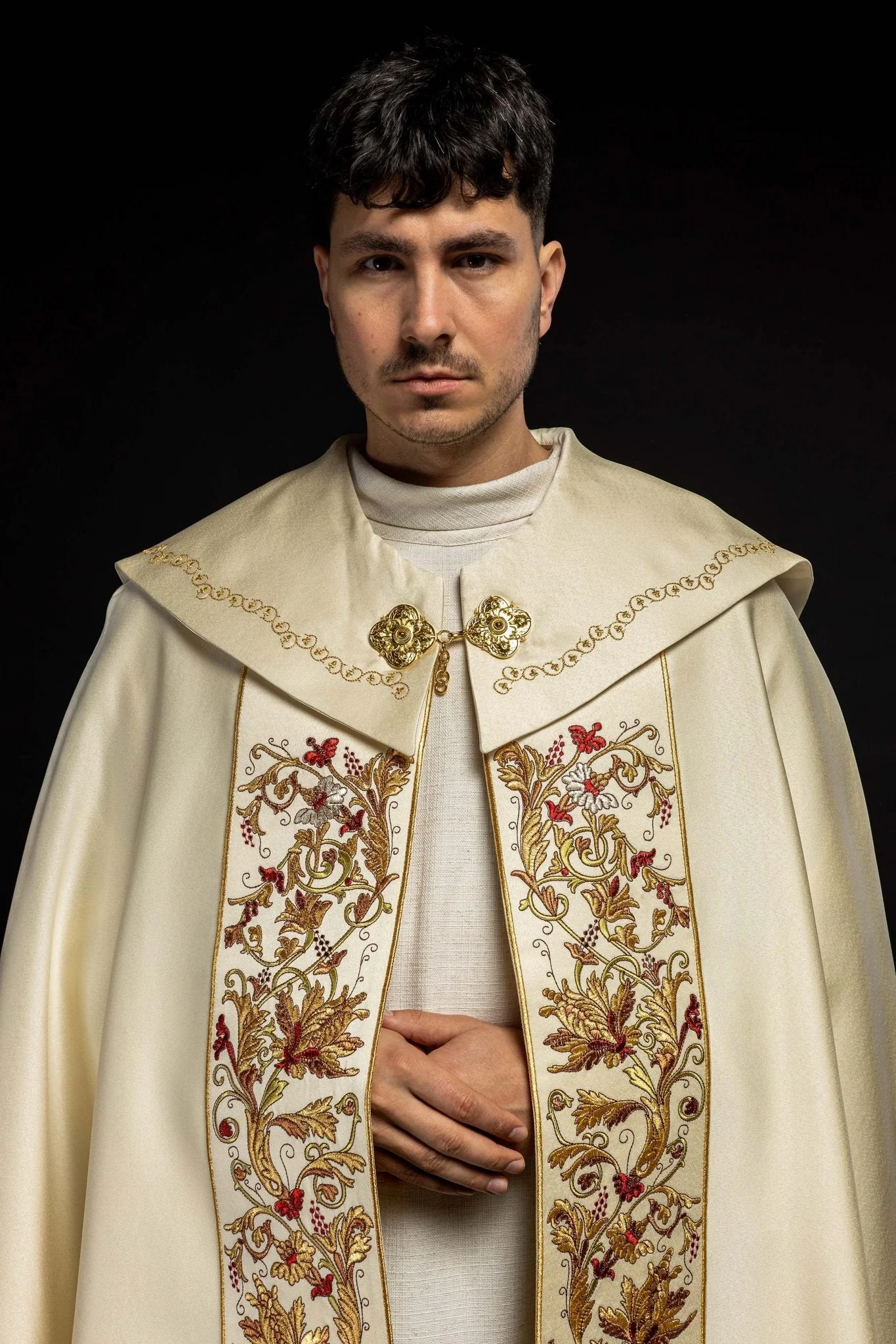 Liturgical cope with gold IHS motif - Image 11