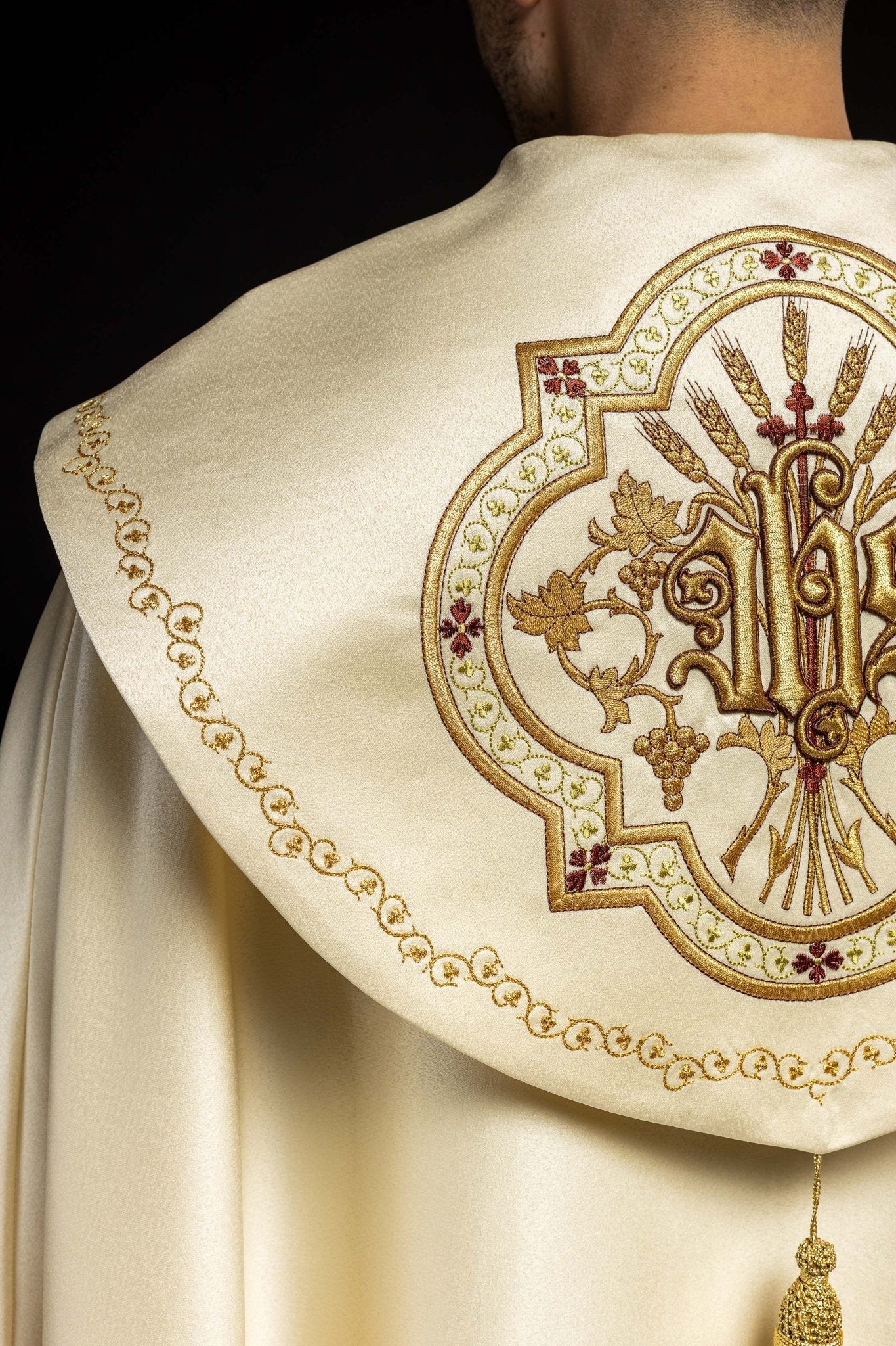 Liturgical cope with gold IHS motif - Image 8