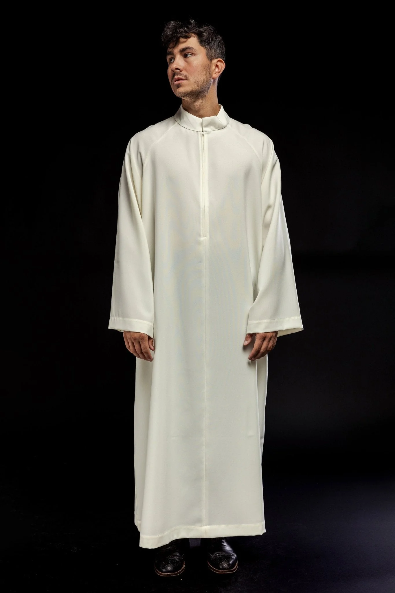 Priest alb in ecru with front zipper - Image 6